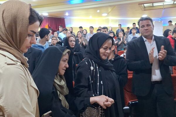 جشن میلاد بانوی دو عالم و گرامیداشت مقام مادر در دبیرستان رازی شیراز 