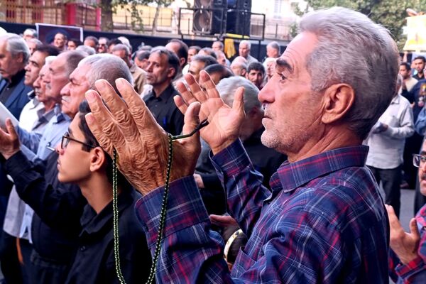 عزاداران قائد شهید با حماسه‌ای از وفاداری به میدان آمدند