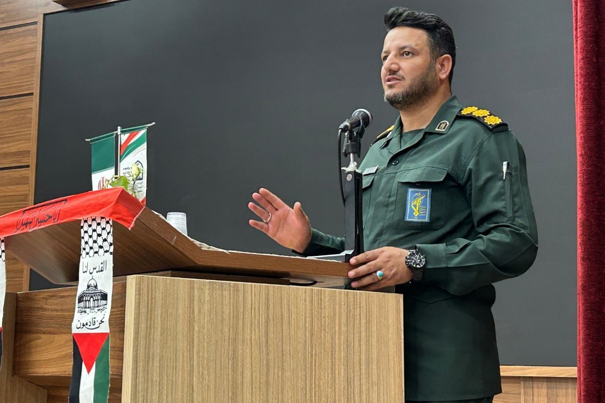  یاوران ولایت، یاران انقلاب
