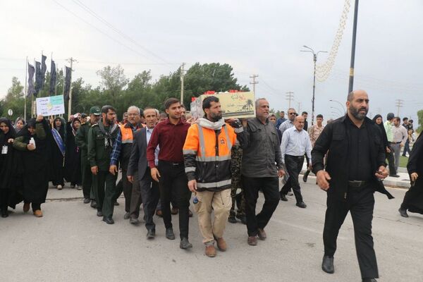 استقبال از پیکر مطهر شهید گمنام در اهرم تنگستان 