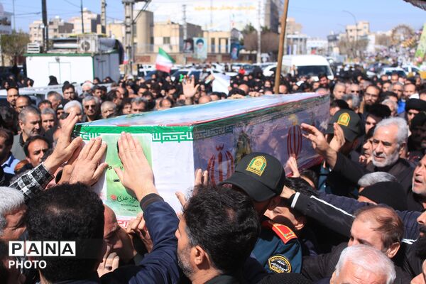 تشییع پیکر شهید سرگرد «جواد عبدی» در حملات آمریکایی - صهیونی