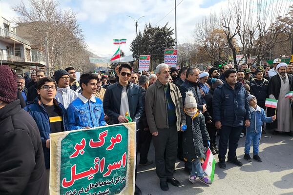 راهپیمایی پرشور ۲۲بهمن در رودهن 