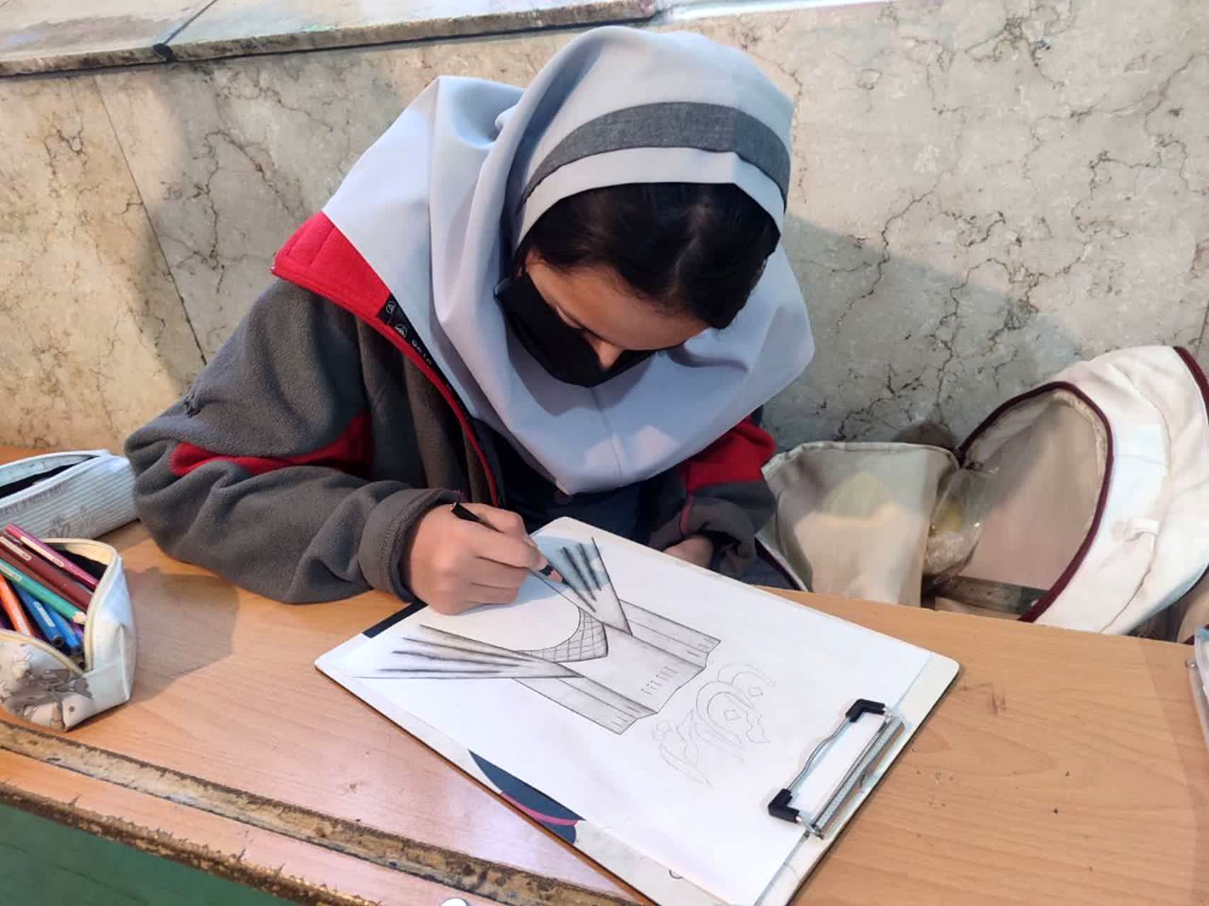 دهه فجر و طلوع هنر در دبستان مینوی خرد