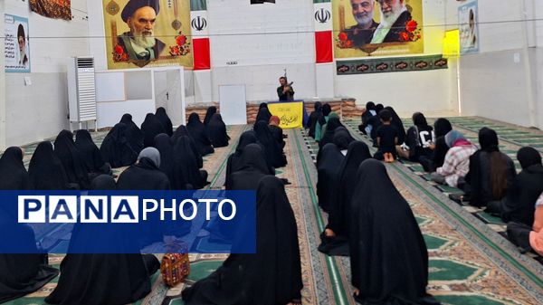 برگزاری کلاس سلاح شناسی ویژه دختران در شهرستان لنده