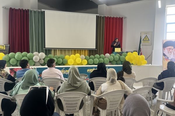 برگزاری جلسه اولیا و مربیان پایه اول دبستان شهید تندگویان