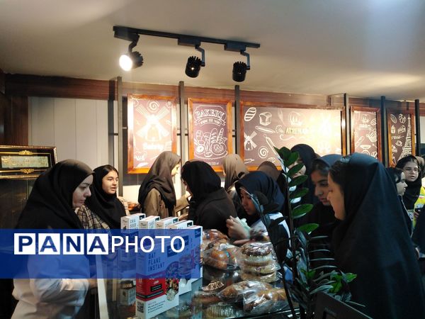 بازید دانش آموزان از مجموعه عطرنان