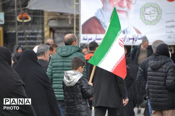 تشییع پیکر مطهر پنج شهید مدافع وطن اهل مرند در دریای خروشان مشتاقان شهادت 