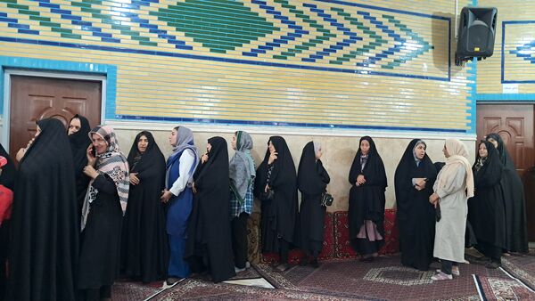 حضور پرشور رای‌اولی‌ها در انتخابات ریاست جمهوری