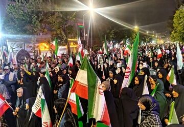 مردم در کنار هم، شب های همیشگی را رقم می زنند
