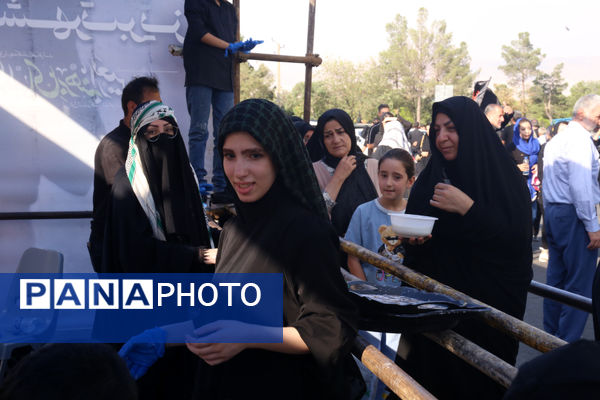 پیاده‌روی جاماندگان اربعین حسینی در تبریز