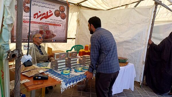جشواره بومی محلی عناب شهرستان کوهپایه 