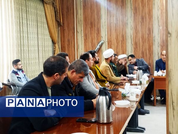 جلسه برنامه‌ریزی برگزاری راهپیمایی یوم‌الله ۲۲ بهمن با حضور مدیران مدارس شهرستان فاروج