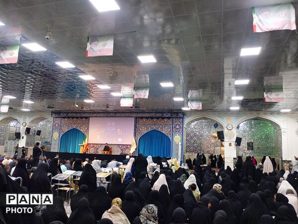 محفل اشک به یاد رهبر شهید انقلاب