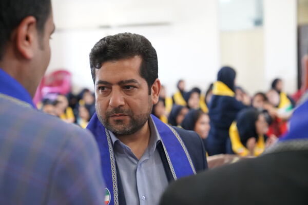 همایش استانی سپاس مربی با حضور پرشور دانش‌آموزان پیشتاز وخبرنگار پانای استان اصفهان