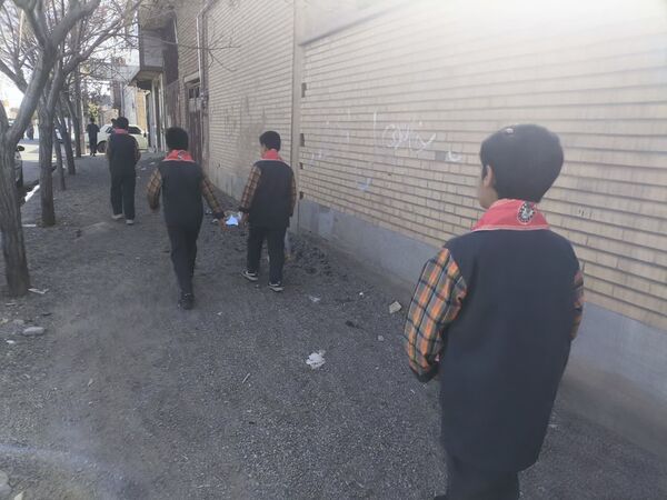 بازدید عوامل اجرایی دبستان شهید پسندیده از کتابخانه فدک فدافن
