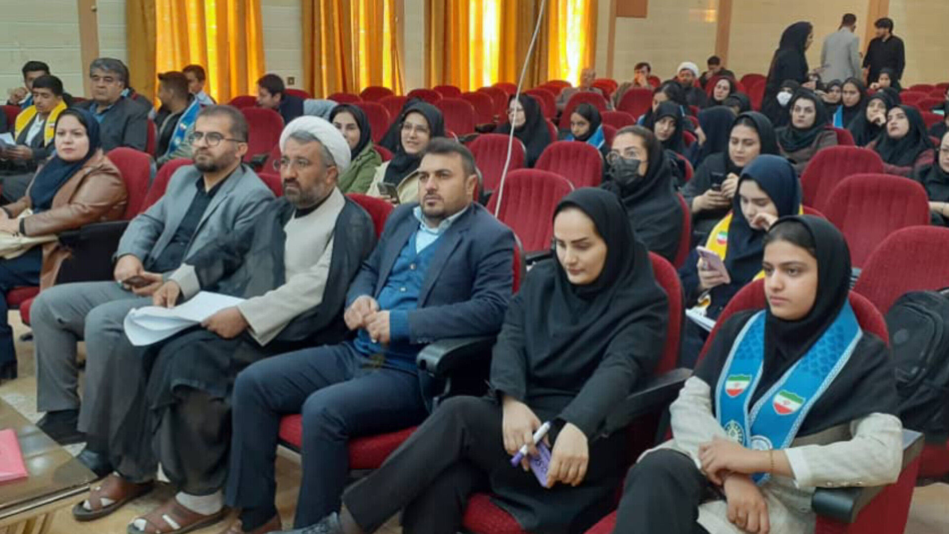 گردهمایی منتخبین شوراهای دانش‌آموزی بویراحمد در یاسوج