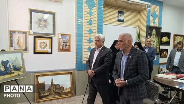  نمایشگاه هنری در مدرسه آرمینه مصلی‌نژاد