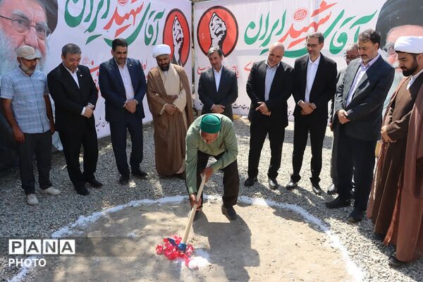 آئین کلنگ زنی اولین روستابازار استان تهران در کهریزک 