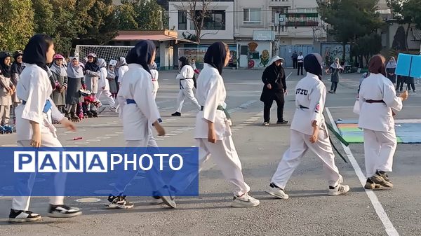 برگزاری المپیاد ورزشی دانش‌آموزان با هدف ترویج نشاط و سلامت در مدرسه پنجم مهر