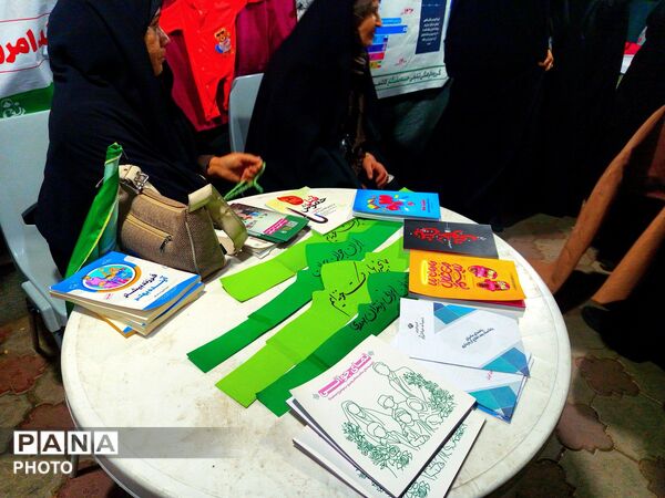 غرفه هایی در کناره های تجمعات شبانه کاشمر