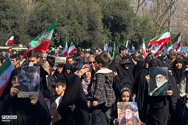  راهپیمایی اقتدار بعد از نماز جمعه - مصلای تهران