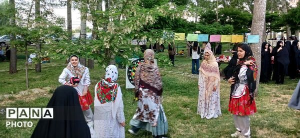 همایش «مهربان مهربان»