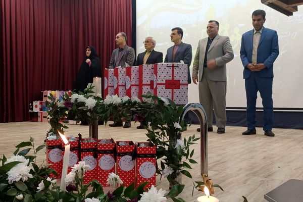 همایش شوق رویش در نیشابور