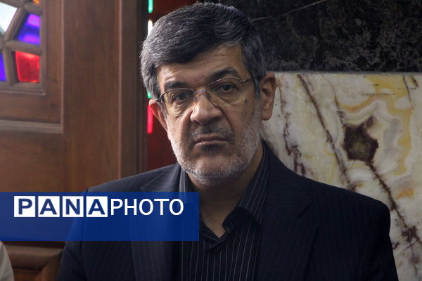 بزرگداشت شهدای مدافع وطن در یزد