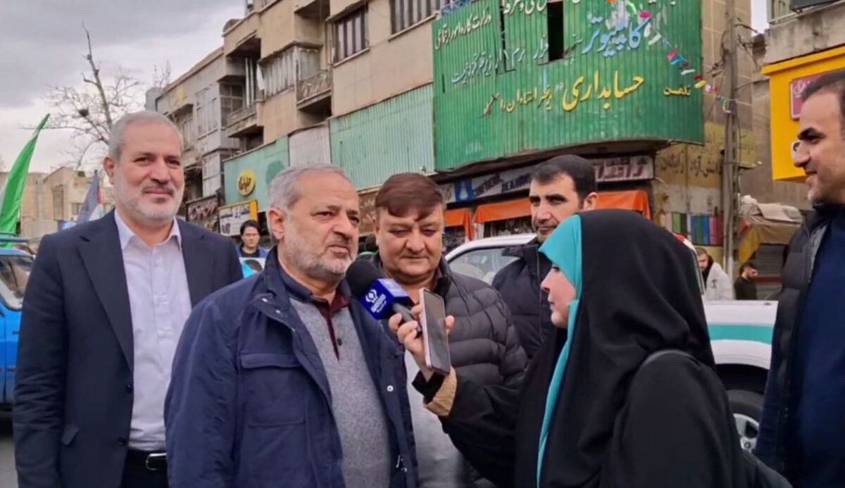 حضور وزیر آموزش و پرورش در راهپیمایی ۲۲ بهمن