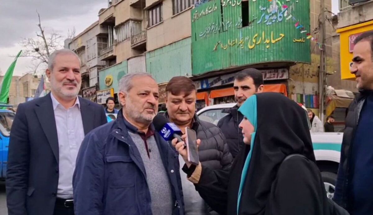 حضور وزیر آموزش و پرورش در راهپیمایی ۲۲ بهمن