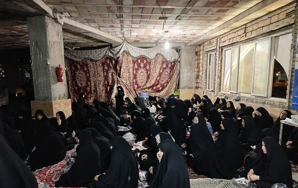 برگزاری مراسم شب سوم محرم به‌صورت باشکوه در مجمع انصارالحسین