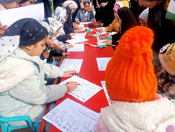 حضور مردم شهرستان مانه در راهپیمایی ۲۲ بهمن