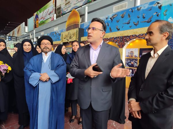 استقبال از برگزیدگان شانزدهمین المپیاد ملی فرش دستباف در مشهد