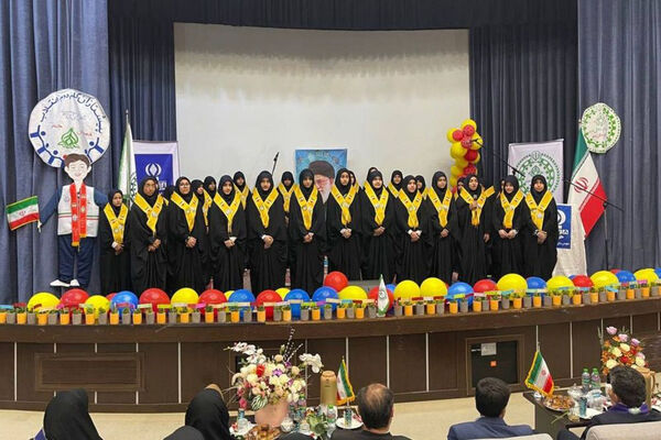 تجلیل از مربیان و دانش‌آموزان برتر شهرستان جم