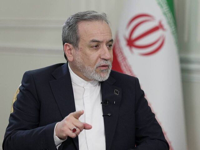 نیروهای مسلح قدرتمند ما حملات دفاعی خود را متوقف می کنند