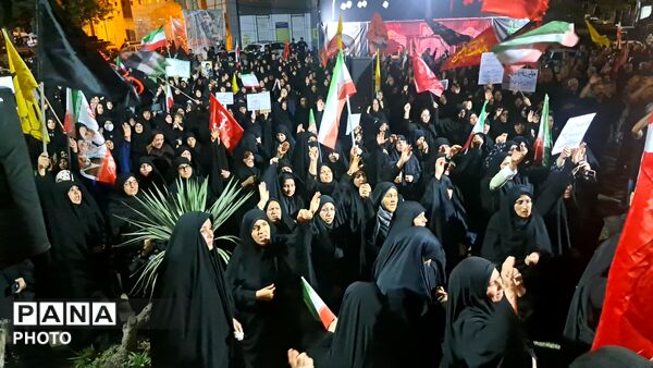 قاب ماندگار مردم نظرآباد در بیعت با رهبر