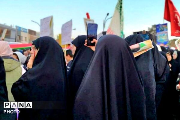 حماسه آفرینی فرهنگیان و نوجوانان ملاردی در  جشن غدیر