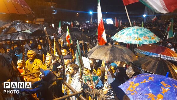 نورآباد، بیعت با رهبری در دل باران 