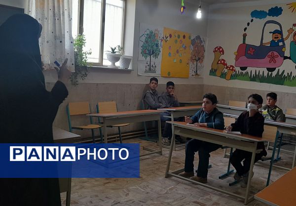 سومین کارگاه آموزشی ویژه‌‌ دانش‌آموز خبرنگاران پانا شهرستان فیروزکوه 