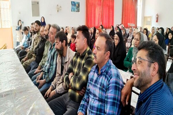 اولین جلسه انجمن اولیا و مربیان در دبیرستان شهید مجید دهنوی