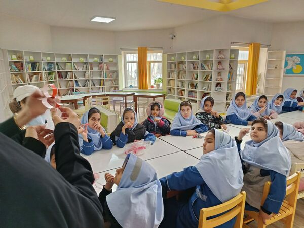 اردوی تشویقی کلاس برتر درسی مدرسه بنت الهدی صدر ۲
