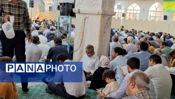 نوای عرفه در جوار امامزاده سید حمزه