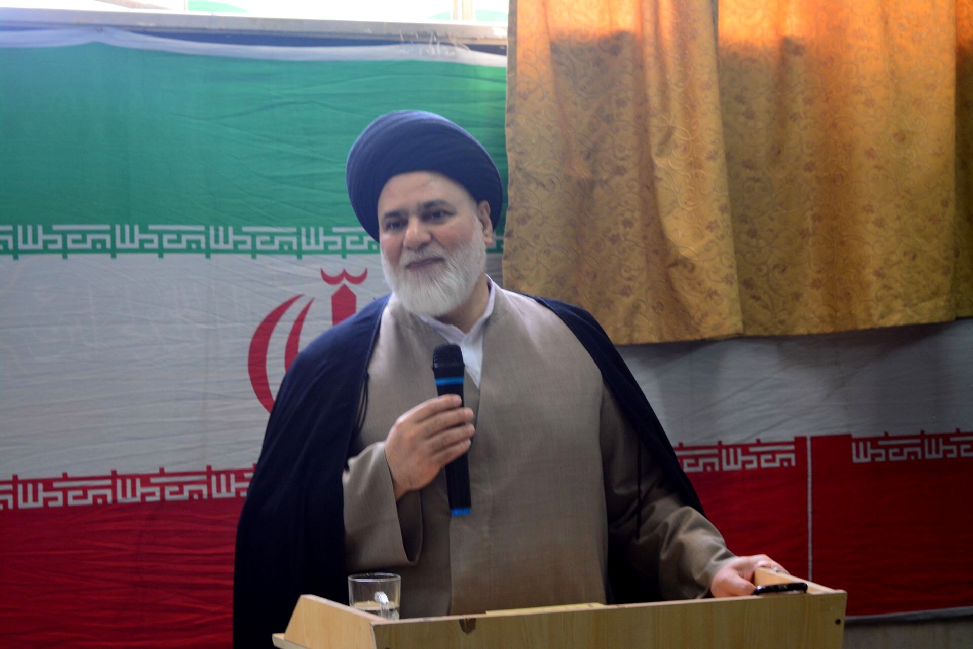 نوجوانان باید از غیرت حضرت قاسم)u( شمشیر مقاومت برای مقابله با جنگ تحمیلی بسازند
