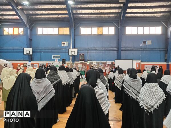 بیعت کودکان و نوجوانان ورزشکار شهرستان جعفرآباد با رهبر انقلاب 