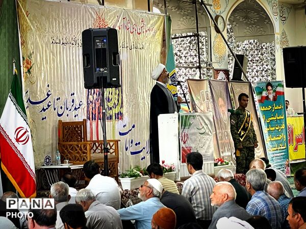 نماز عبادی سیاسی جمعه در کاشمر 