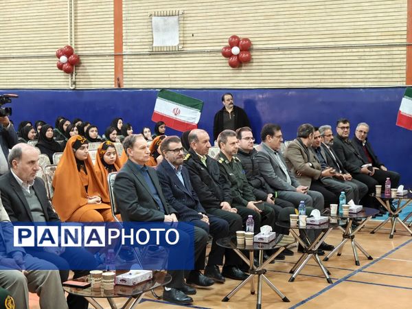 زنگ انقلاب همزمان در مدارس کرمانشاه نواخته شد