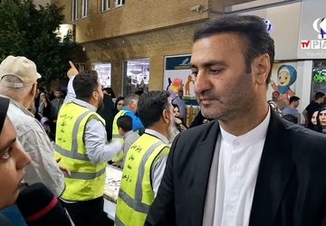 آماده سازی شیرینی ۶۰ متری به مناسبت سالروز ولادت امام رضا(ع) در قم