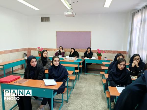 معلم‌های نمونه؛ معماران آینده و الهام‌بخش نسل‌ها