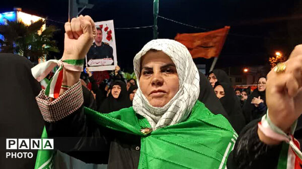 چهل وهفتمین قرار شبانه همچنان لبیک گویان در خیابان‌های کوهدشت
