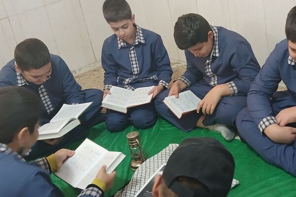 برگزاری محافل انس با قرآن در مدارس ابتدایی  رودهن 